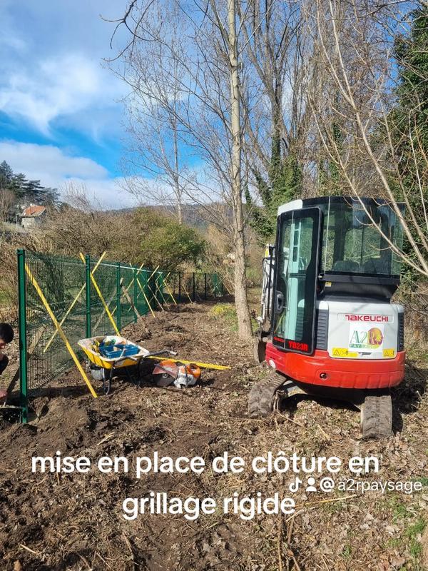 Aménagement complet des abords de piscine et des espaces extérieurs