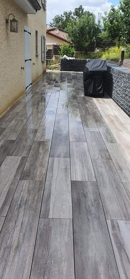 Terrasse grès ceram pose sur plot 1